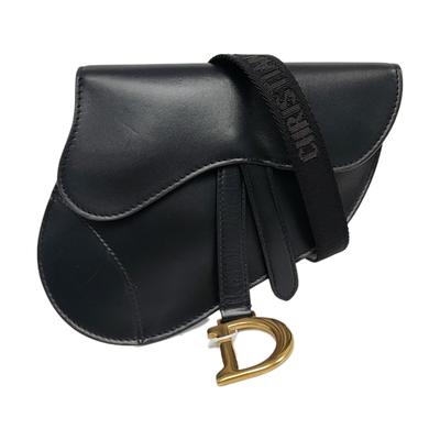[Б/У] Черная кожаная поясная сумка-нагрудная сумка цвета Saddle Black, фурнитура золотого цвета - Очень хорошее состояние #1UZF2WM