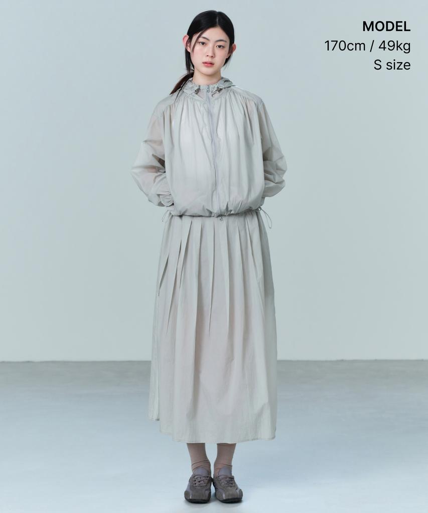 Musinsa Standard Woman Women'S Sheer Nylon Pleated Long Skirt [Light Grey]