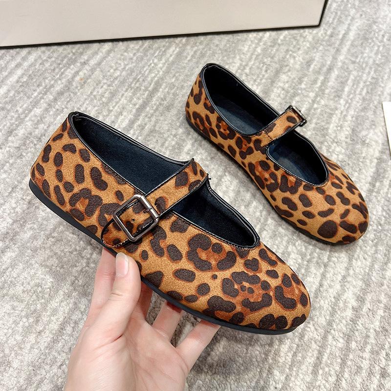 Niche Retro Round Head Light Mouth Suede Leopard Print Mary Jane Women's Shoes 2025 Early Autumn New Versatile Flat-soled Single Shoes Women