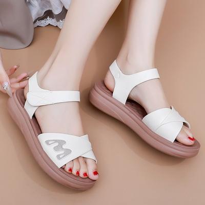 Новые летние женские сандалии на плоской подошве, для женщин среднего и пожилого возраста, нескользящие, с мягкой подошвой, удобные