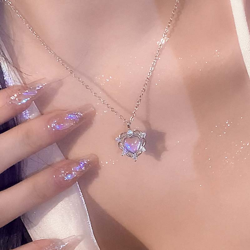 Moonstone Love Heart Pendant Necklaces For Women Men Shiny Crystal Temperament Necklace Party Jewelry Gift