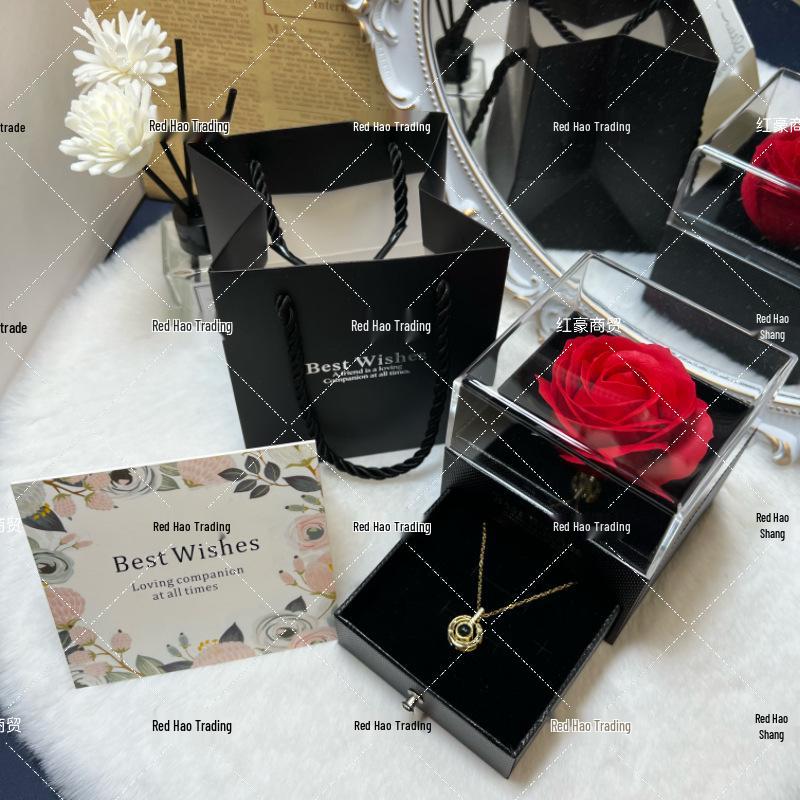 Подарочная коробка в форме сердца для розы и ожерелья: Набор из стабилизированных цветов на День святого Валентина и День матери