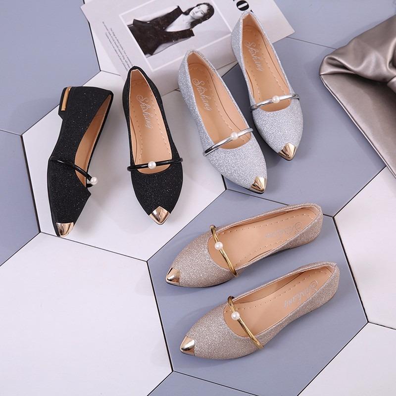 New Flat Bottom Pointed Head Shallow Mouth Single Shoes Women's Fashion Metal Head Bright Leather Princess Shoes