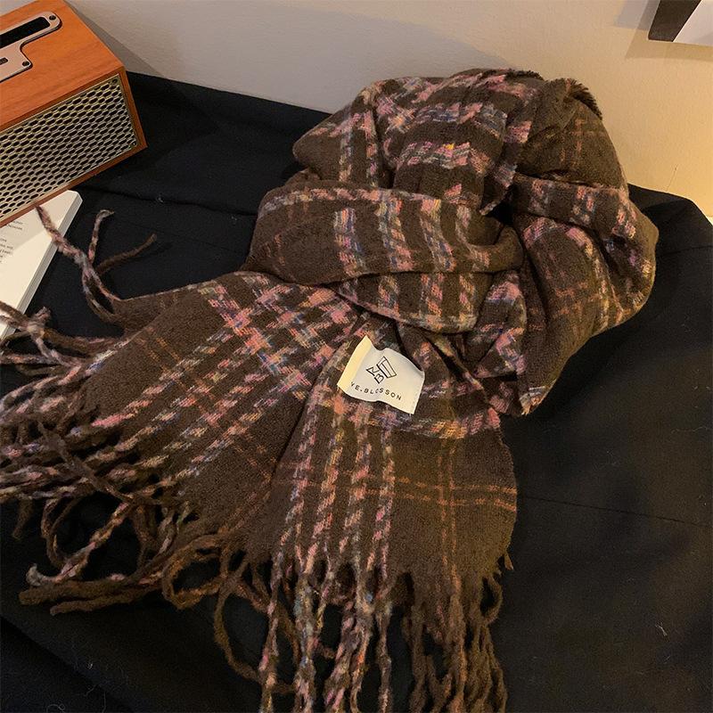 Korean atmosphere plaid fringed scarf women's autumn and winter high-end warm knitted couple scarf shawl