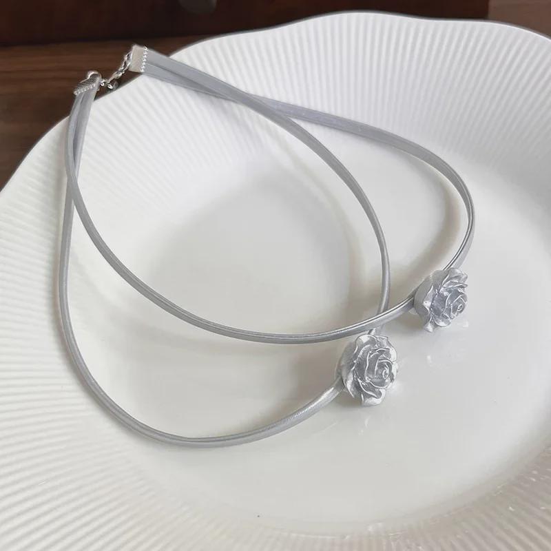 Двухслойный колье из серебристой кожи с розовым оттенком - сладкое холодное ожерелье на ключицу для женщин