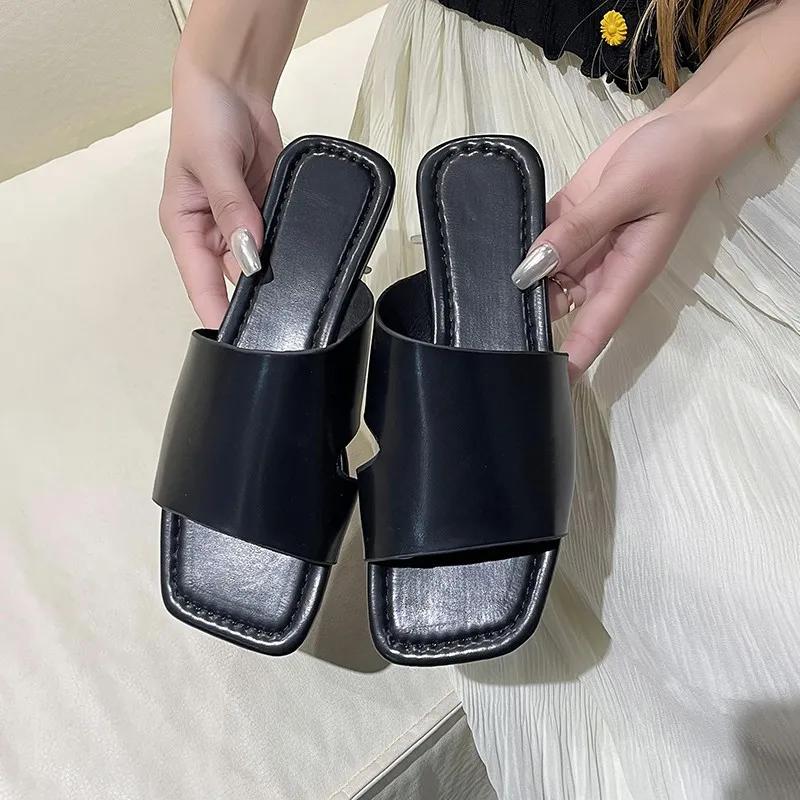 Модные женские туфли Flat Trailer 2024 Новые весенние и летние женские туфли на низком каблуке Удобные модные розовые белые черные большие размеры 43