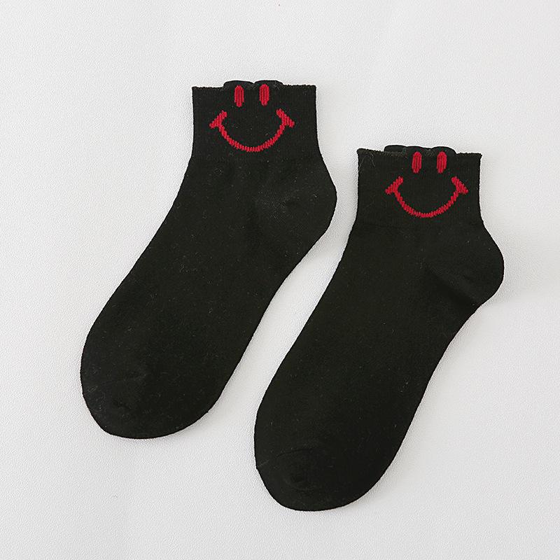 5/10 Pairs Comfortable Casual and Versatile Spring Summer Cartoon Smile Socks for Women Cute and Unique Boat Socks Cotton Short Socks