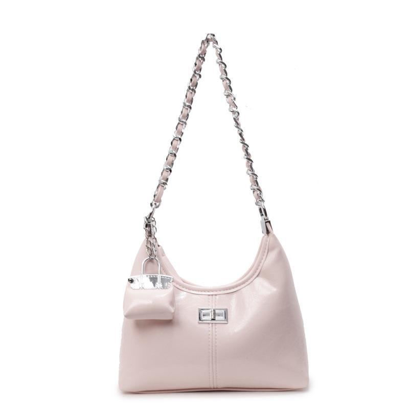 В этом году популярна корейская сумка-подмышка на цепочке из вощеной кожи люкс-класса, женственная, для работы, сдержанная, простая сумка-мессенджер