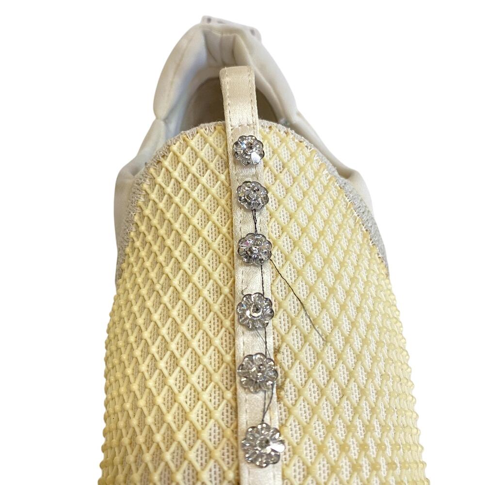 MIUMIU Сетка Bijoux резина Слипоны Слоновая кость резина Женские Б/у