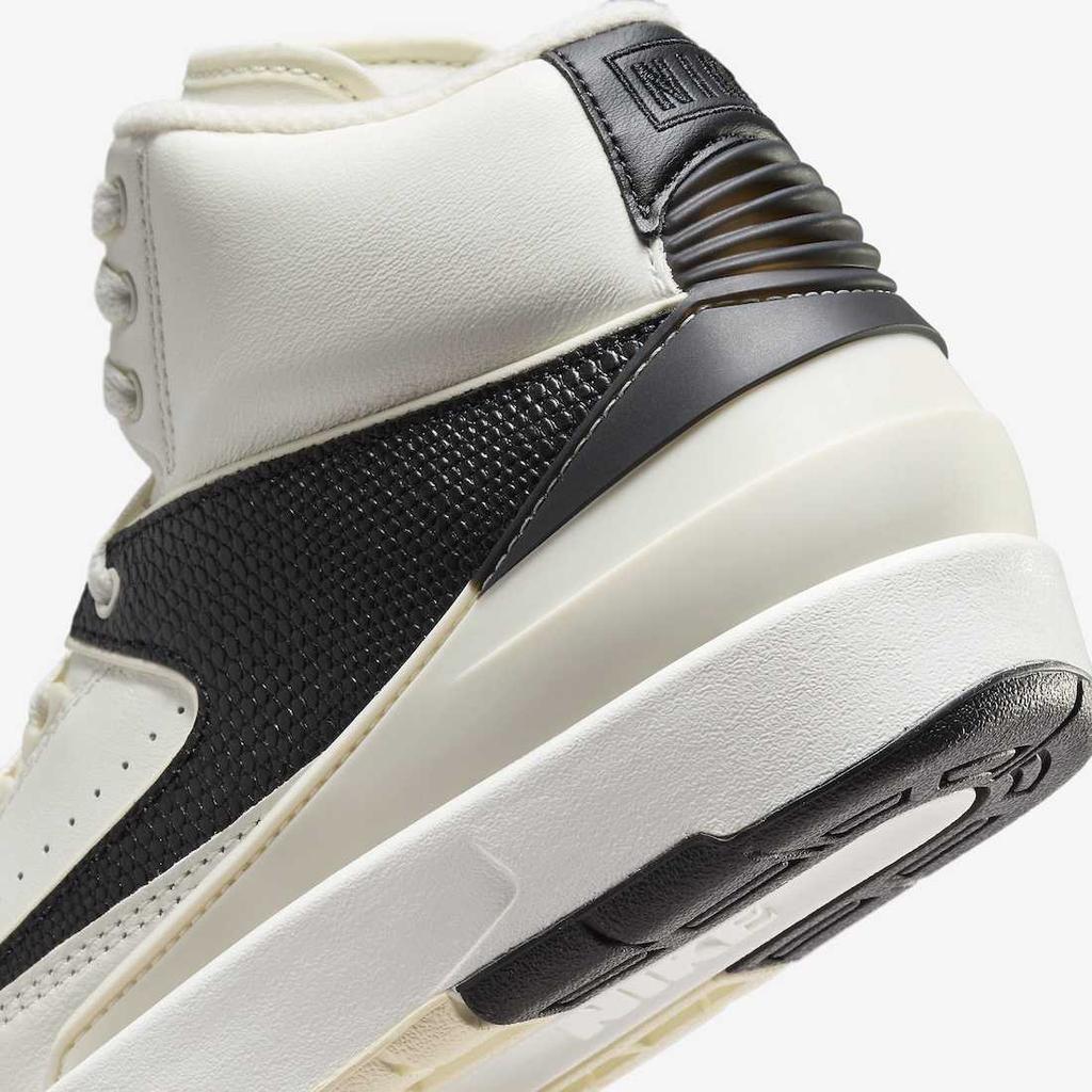 DX4400-100 Nike Air Jordan 2 Retro Sail и Черный (Женский)