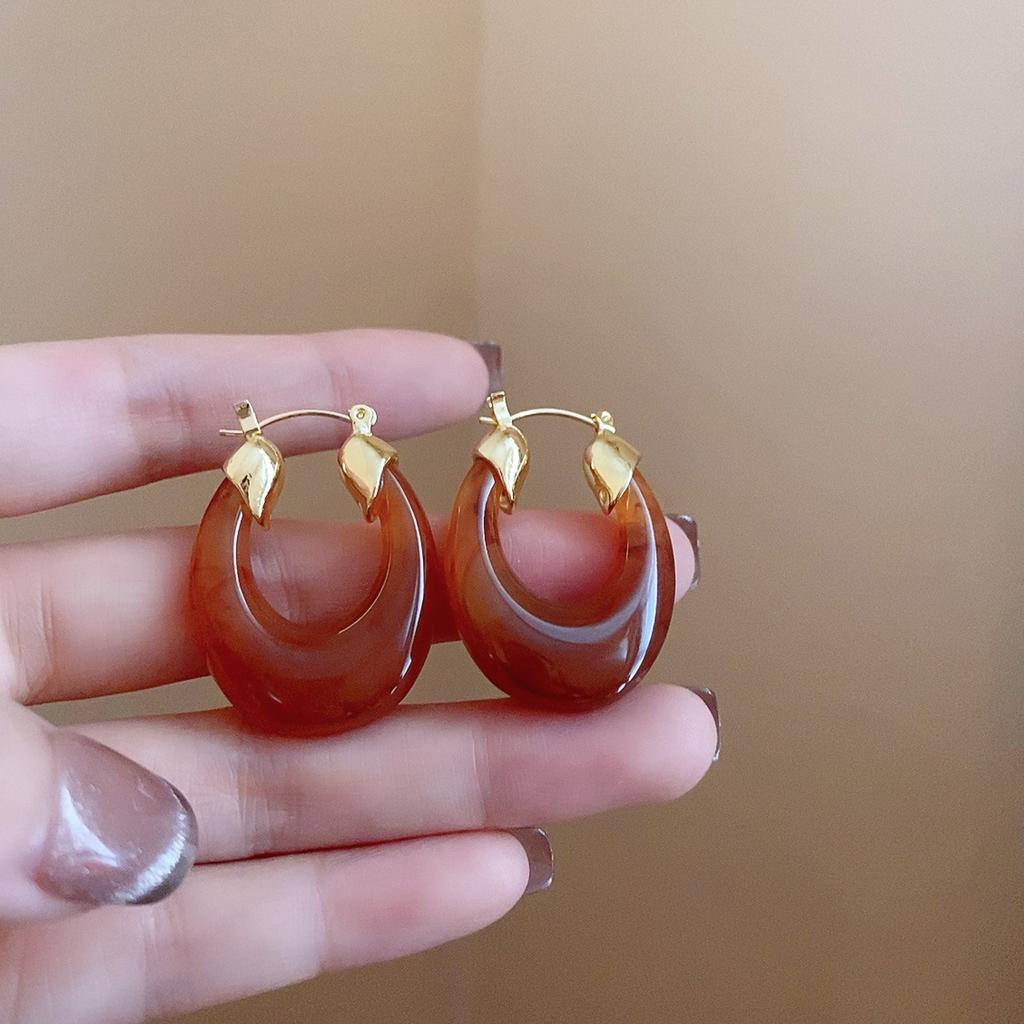 Геометрические серьги цвета кофе Майяра 2025, серьги-пусеты с темпераментом высокого класса и легкой роскошью, нишевые серьги в ретро-стиле