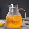 Стеклянный кувшин для холодной воды Diller с чеканкой