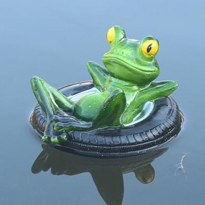 Плавающие лягушки для прудов, милые статуэтки лягушек, плавающее украшение для пруда для сада, улицы, миниатюрная статуэтка лягушки из смолы