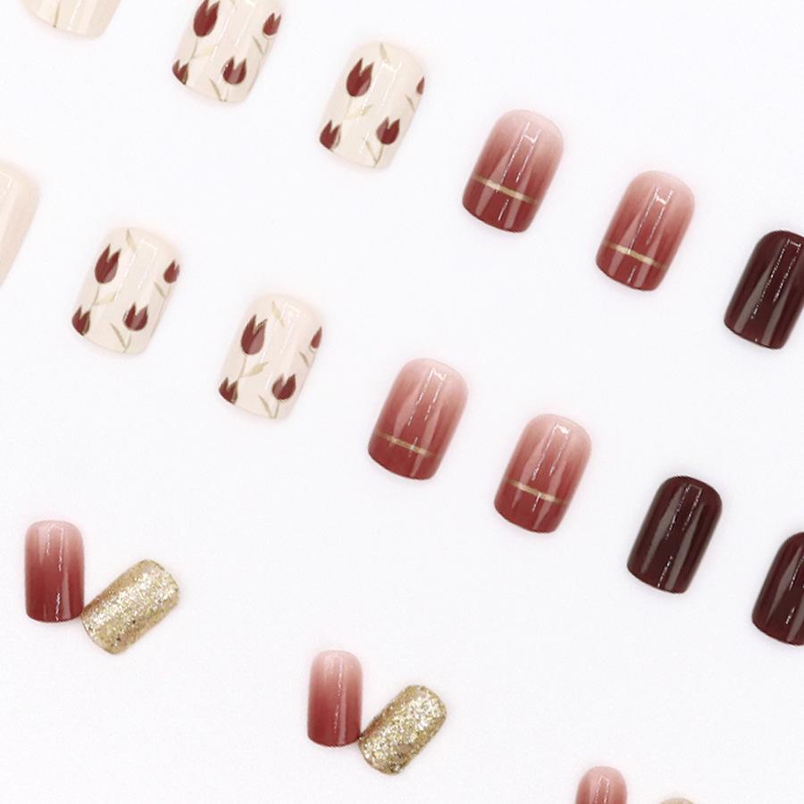 Red Tulip Elegant 24-Piece Winter Wearable Nail Stickers