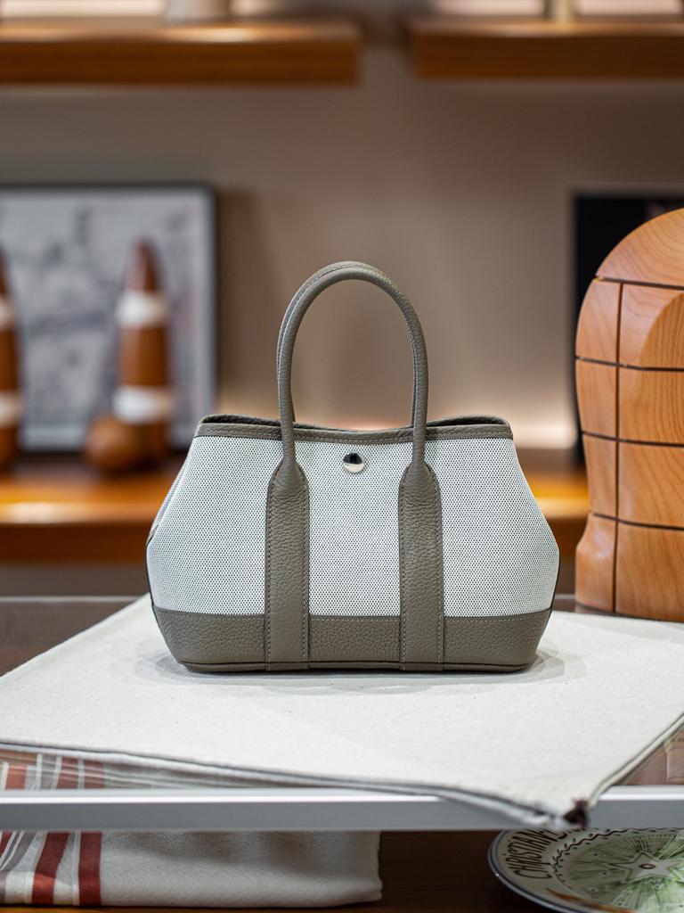 Garden Neo Garden 23 Flower Garden Layout Stitching Leather Handbag Cowhide Mini Handbag Womens Bag