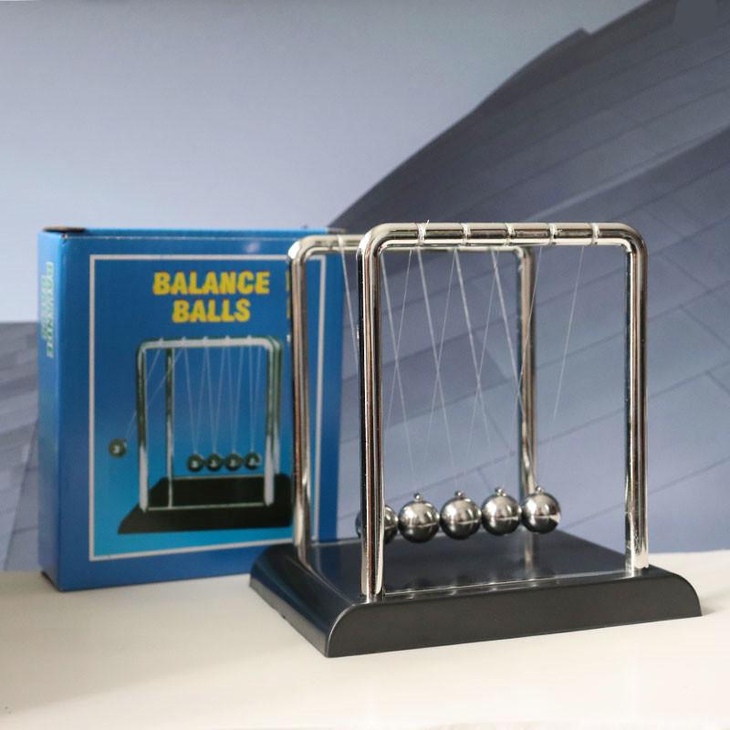 Classic Newton's Cradle Small Pendulum: Creative Physics Decompression Balance Toy