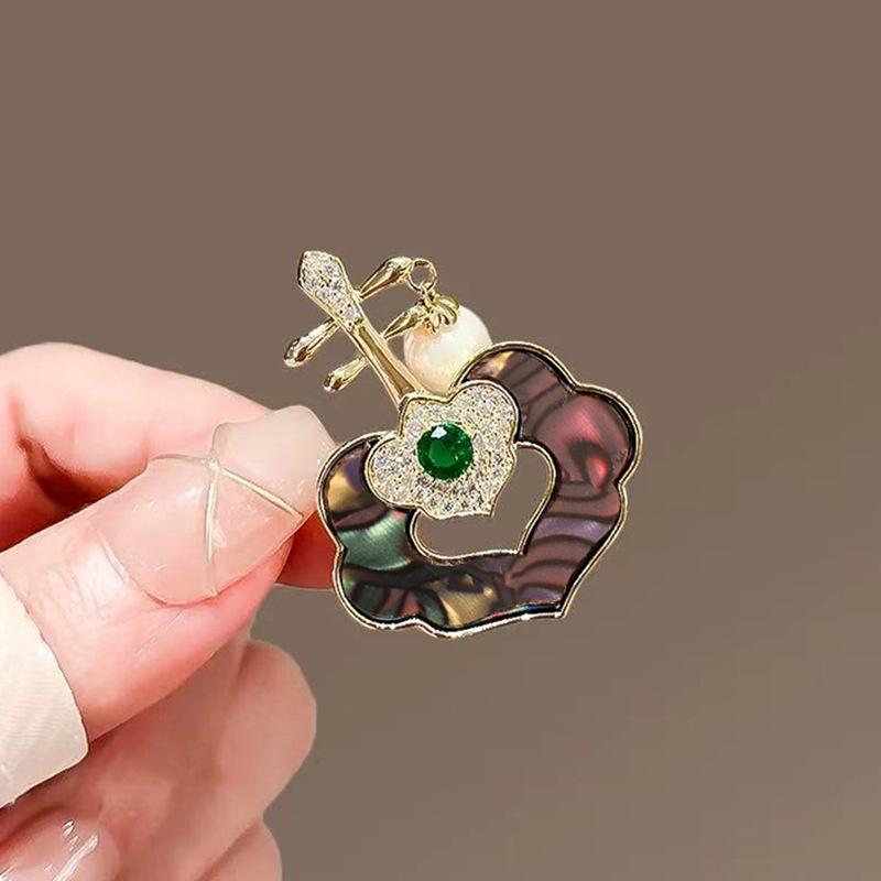 Брошь Пипа Жуи: Элегантная классическая жемчужная брошь для женского ципао