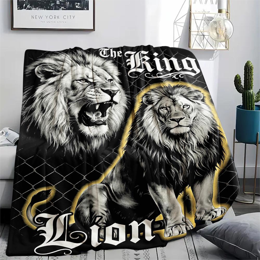 Split Mirror Lion Spider Print Flannel Blanket,High quality Comfortable for All Seasons,Home Decor,Warmth and Comfort,Perfect for Christmas Gifts