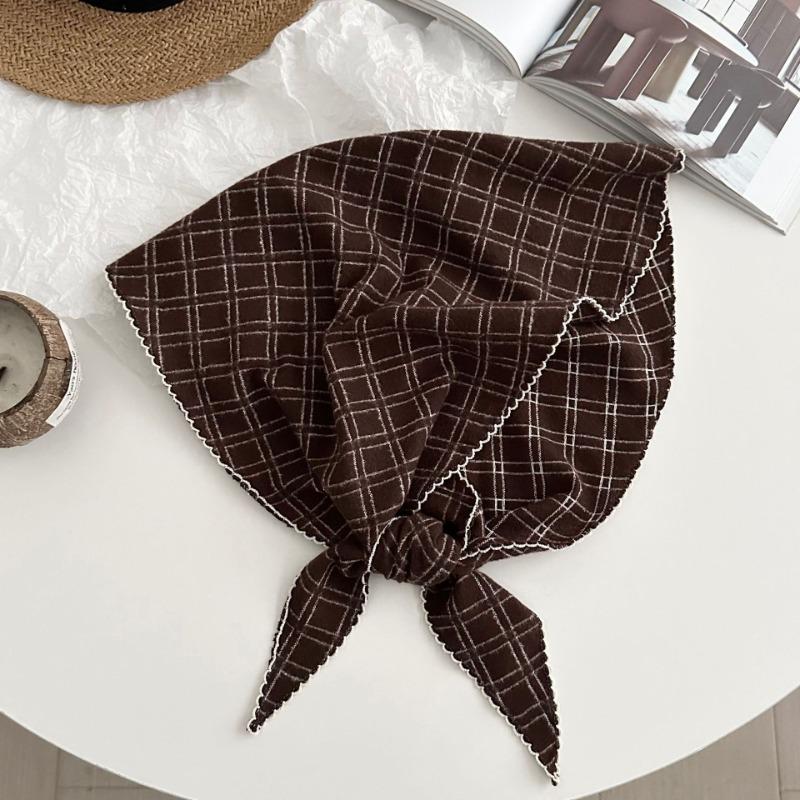 Autumn and Winter New Polished Plaid Rhombus Triangle Scarf Fashion Headscarf Scarf Temperament Silk Scarf Retro Small Scarf