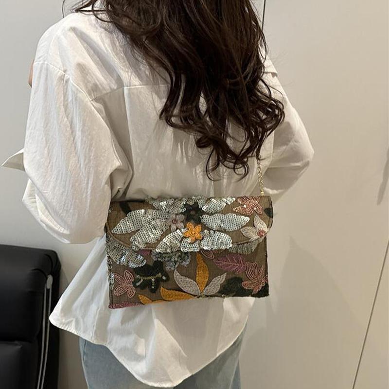 New Chinese Style Straw Woven Bag Versatile Chain Shoulder Crossbody Envelope Sequin Beaded Floral Embroidery Evening Clutch