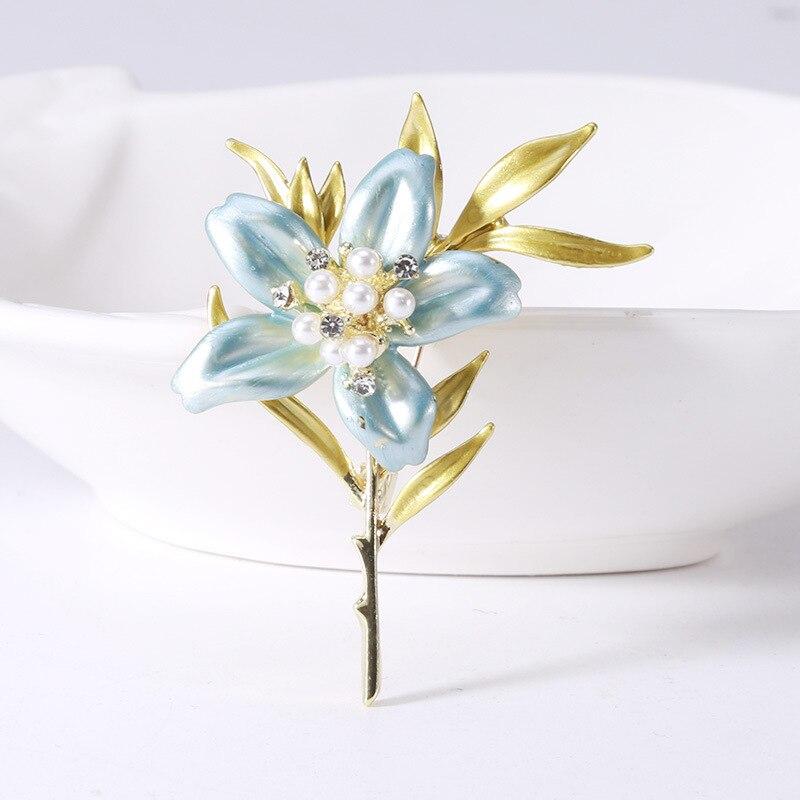 Blucome New Artistic Peach-blossom Brooch Gentle Fresh Flower Plant Pin Women Party Office Brooch Pin Gifts