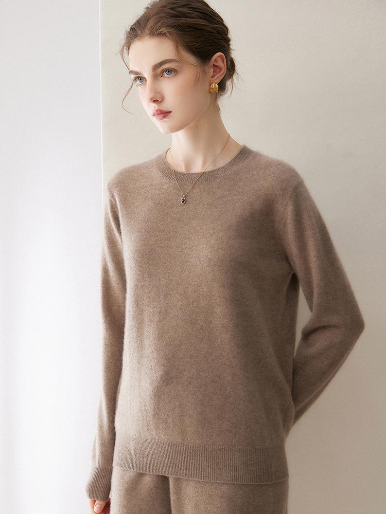 Women's Pure Cashmere Round Neck Sweater - Slimming Soft Knitwear for Autumn/Winter