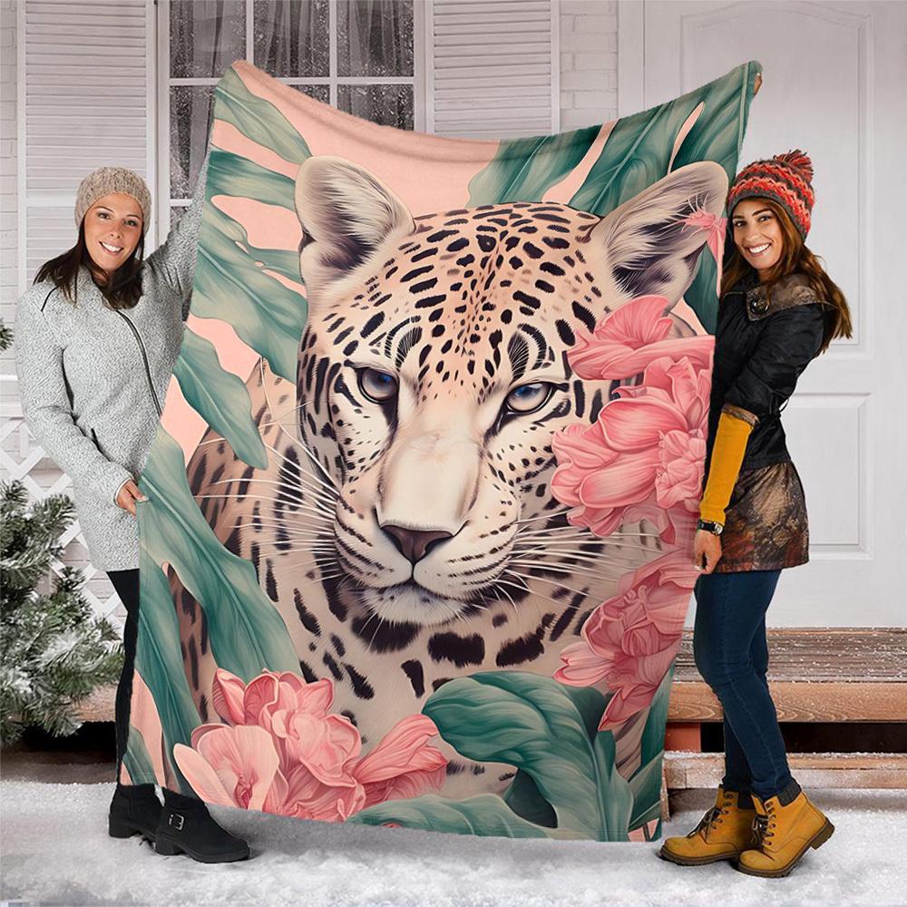 1pc Leopard Floral Print Outdoor Soft Polyester Flannel Throw Blanket Versatile for All Seasons , Soft , Cozy , Warm All Season Quilted Throw ,