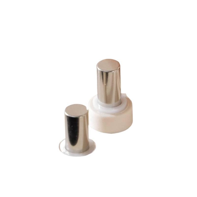 Portable Bidet Chair for Elderly and Pregnant Women - Plastic Mobile Toilet Spittoon for Home Use