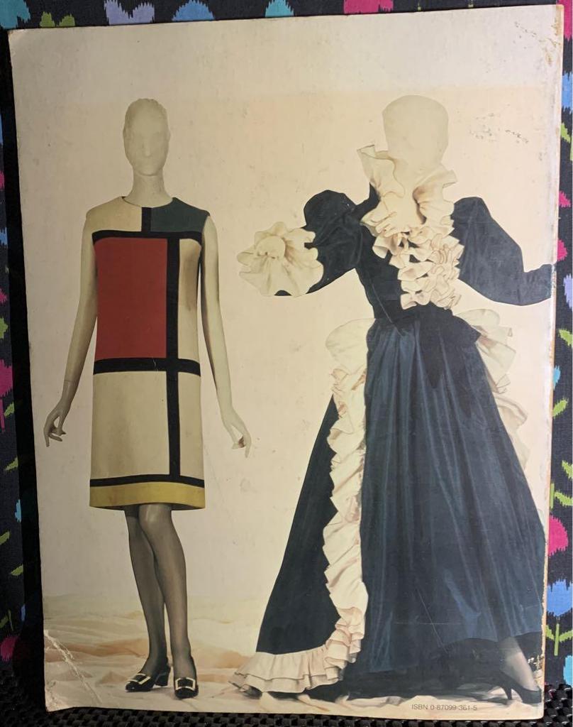 [Б/У] Ив Сен-Лоран Книги о моде Иностранные книги Мода