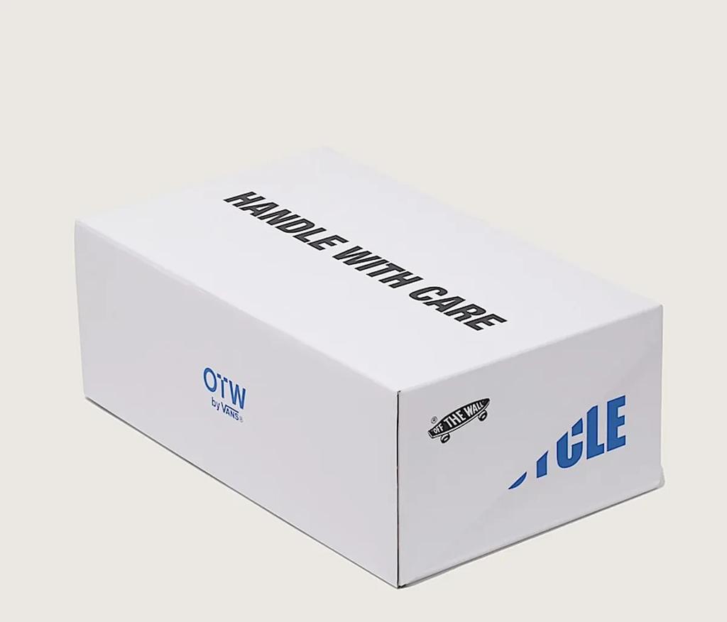 VN000EEUBLA Gallery Dept. Vans Authentic 44 Черные (Мужской)