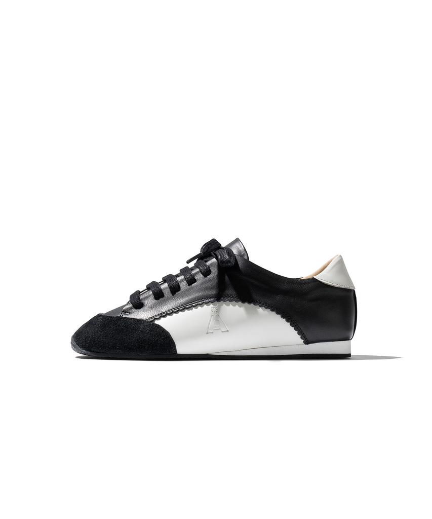 Aprilfor 505 Black Solid Marumaru Sneakers