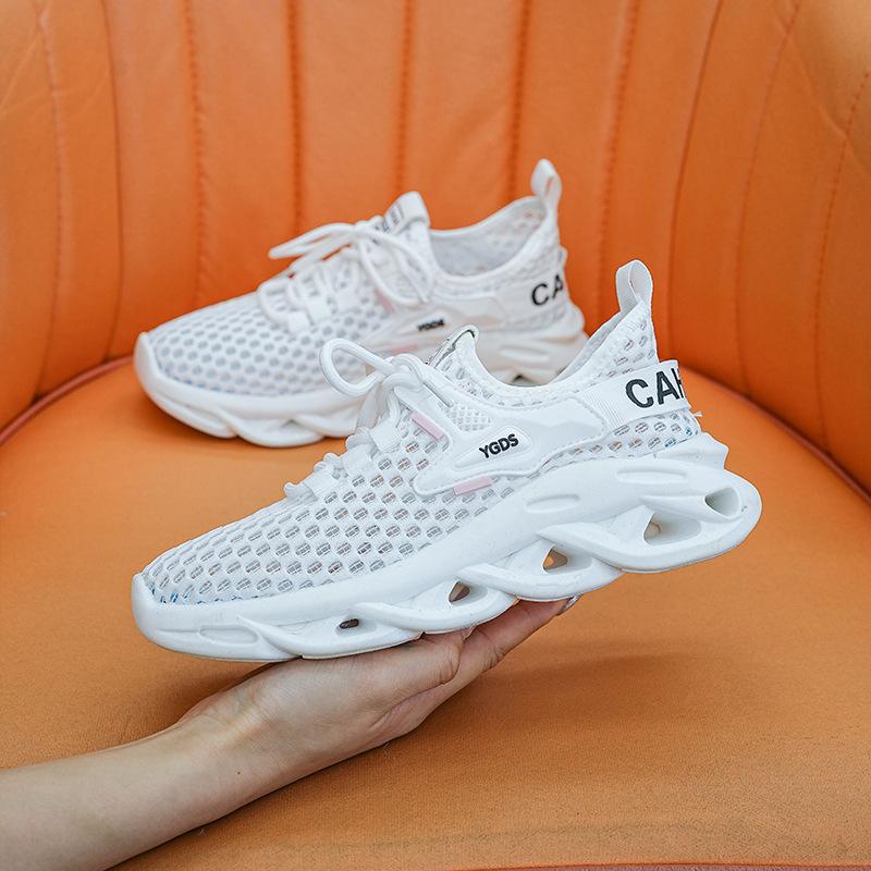 Fashion Trendy and Minimalist Sports Shoes 2024 New Breathable Mesh with Increased Anti Slip and Versatile Casual Vulcanized Shoes