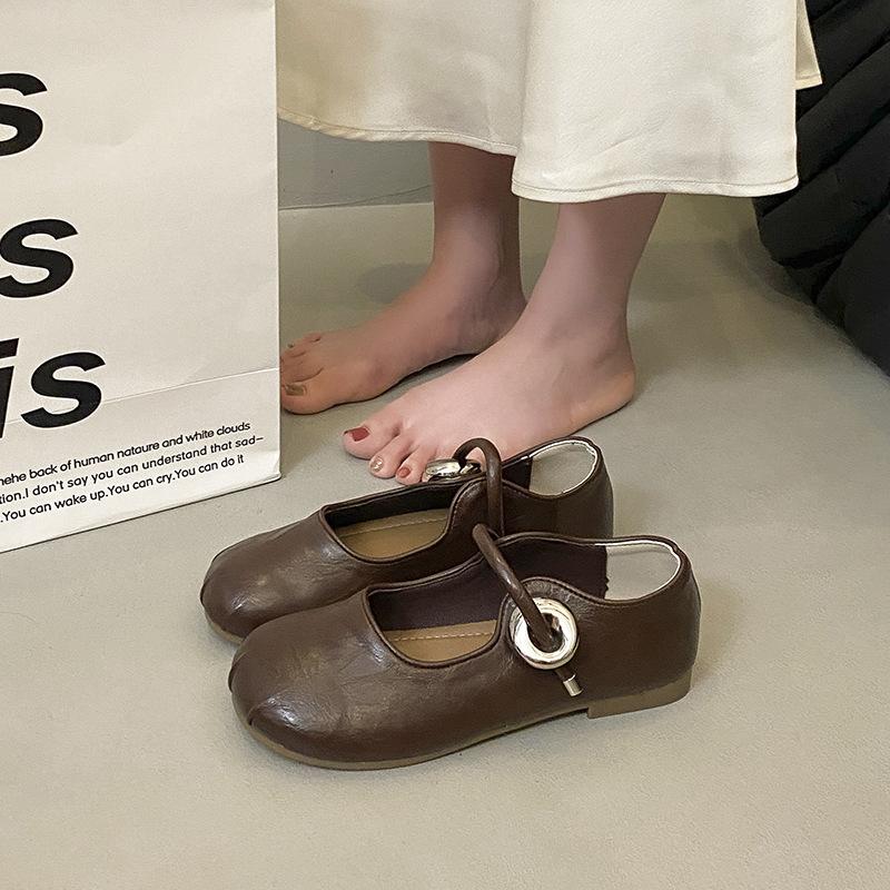 Французский темперамент круглая голова мягкая кожа ремень с пряжкой-одной планкой летняя носка повседневная носка универсальные туфли-лодочки