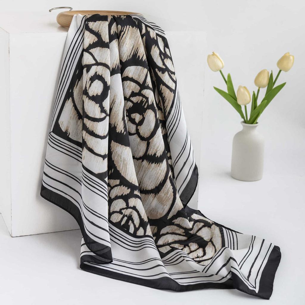 2024 Весна и осень Тонкий французский бежевый шарф в горошек Женский квадратный шарф Шаль Внешнее украшение Универсальный шарф