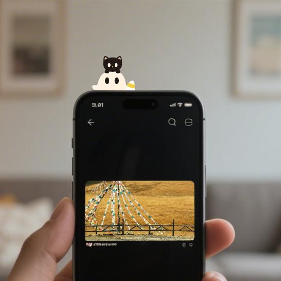 Halloween Ghost Phone Buddy Mini Phone Figure Surprise Toy Stick-on Cute Ghost Phone Topper Adhesive Cling Decoration for Smartphone