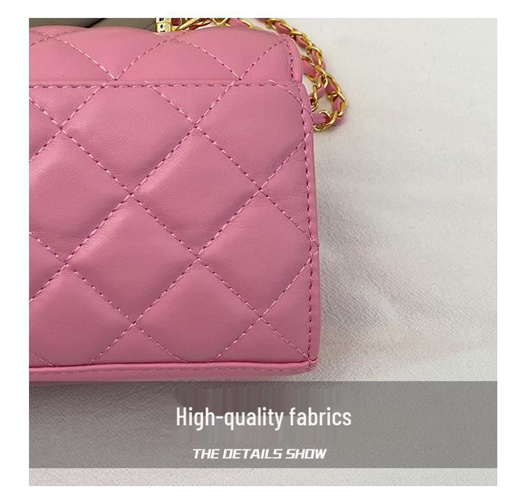 Маленькая сумка кроссбоди Xiangfeng Mini с цепочкой в виде ромбиков и золотым шариком - Красная, Осенняя мода