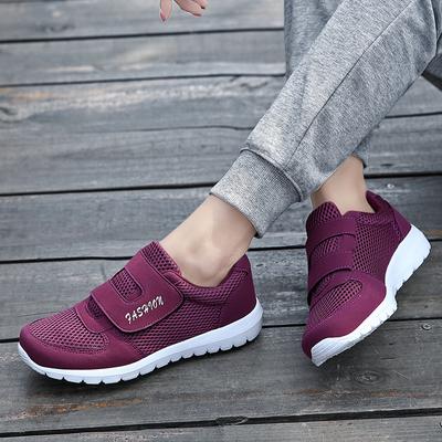 Весенне-осенние новые туфли для пожилых мужчин и женщин, нескользящая мягкая подошва, удобные туфли для бабушки, повседневная спортивная обувь для мамы среднего возраста