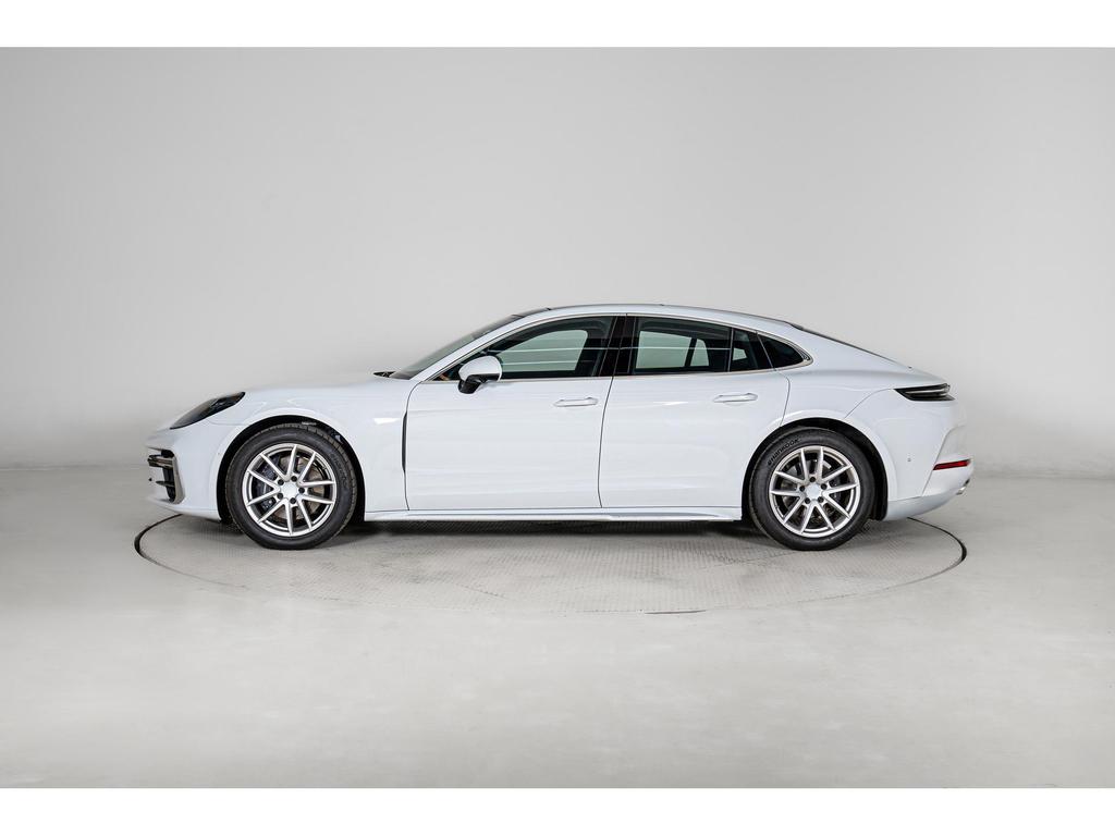 Обвес Turbo 976 для Panamera с ДХО, подходит для моделей 24 года с короткой колесной базой