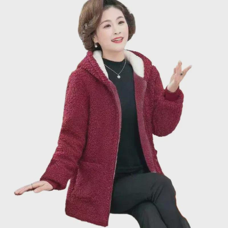 Стильное зимнее пальто с капюшоном 2024 года для женщин среднего возраста - бархатная куртка большого размера из плотного флиса из хлопка на осень и зиму