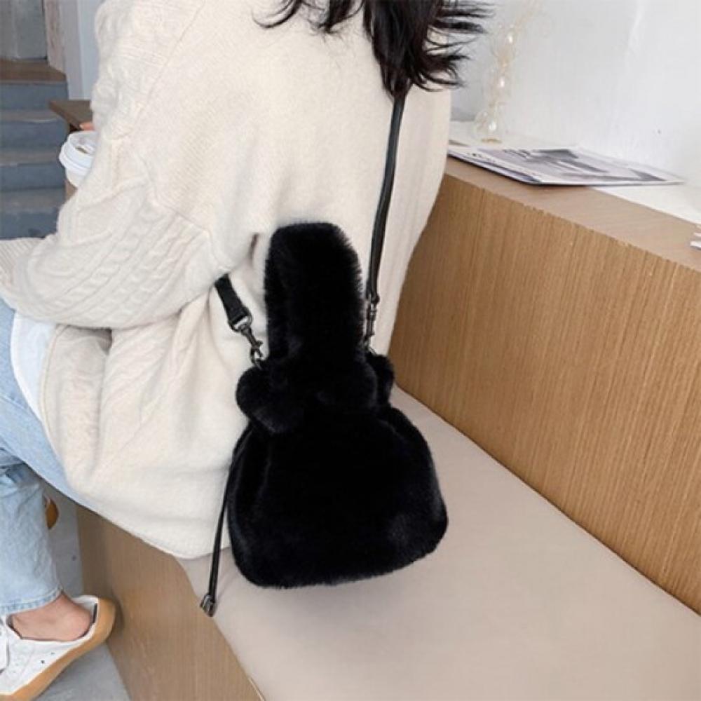 New ArrivalS Open Run Women S Mini Mink Fur Tote Bag