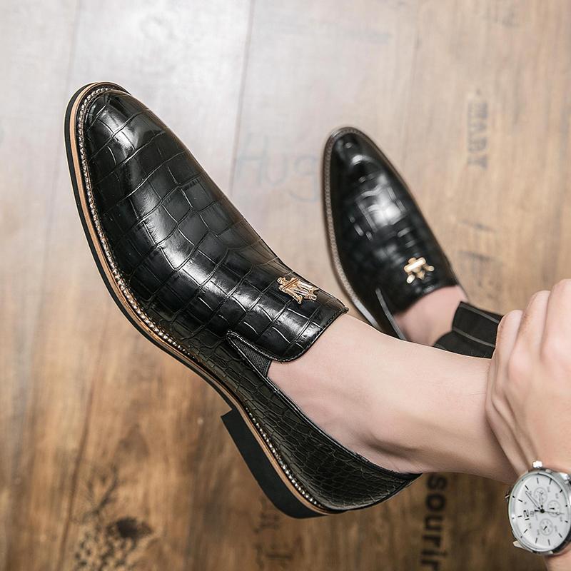 Мужские классические деловые туфли из микрофибры с острым носком, мужские деловые туфли на плоской подошве, модные туфли-оксфорды для свадебной вечеринки