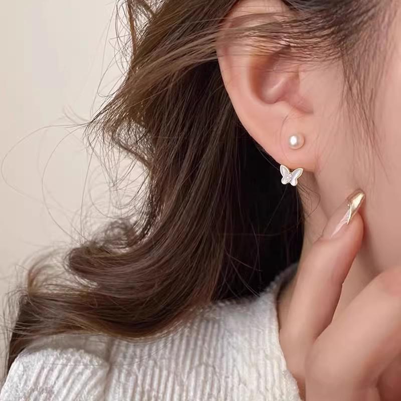Серьги-пусеты из ракушки-бабочки с искусственным жемчугом: Элегантный дизайн высокого класса для женщин, новый стиль 2025
