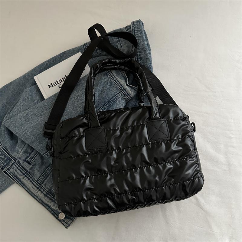 Хлопковая сумка женская осенне-зимняя новая модная уличная большая вместимость сумка через плечо ручная сумка ткань куртки-пуховика сумка-бостон