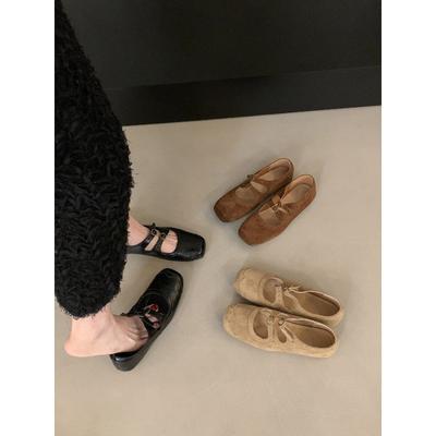 Ретро нишевые туфли Мэри Джейн с ремешком, женские 2025 новые, с квадратным носком, с мелким вырезом, вечерний бриз, ажурные балетки