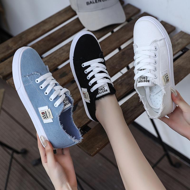 Fashion New 2025 Spring Summer Women Canvas Shoes Flat Sneakers Women Casual Shoes Low Upper Lace Up White Shoes