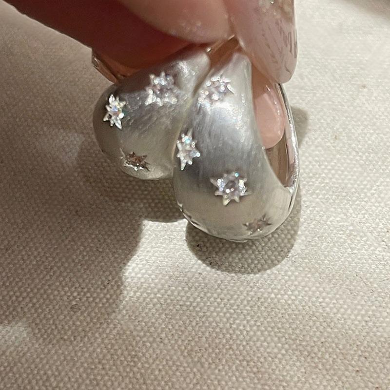 Серьги-клипсы со звездой из циркона, вырезанные проволокой - Аксессуар в винтажном стиле