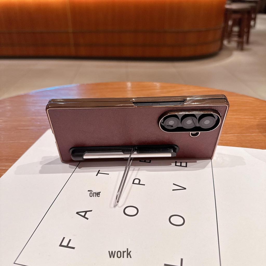 Электроокрашенный кожаный чехол Samsung Z Fold7 со подставкой и стилусом для Z Fold6/5/4/3
