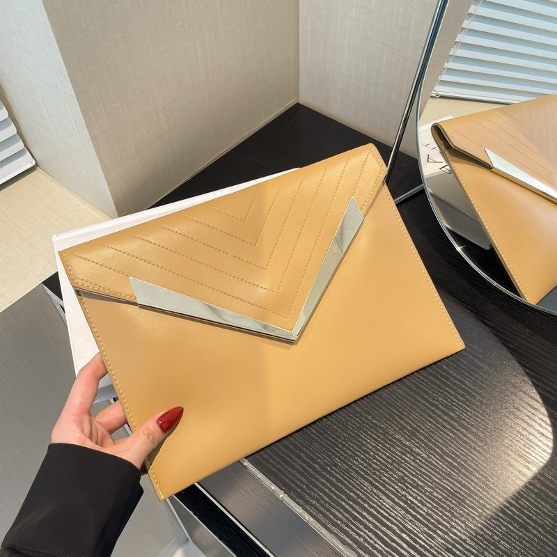 Высококачественная женская сумка-клатч с нишевым дизайном, модная сумка-конверт для мобильного телефона из твила с вышивкой нитками в иностранном стиле