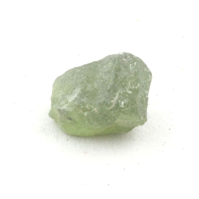 Pierres et Minéraux. Peridot. 3.84 ct. Almklovdalen, Vanylven, Norvège.