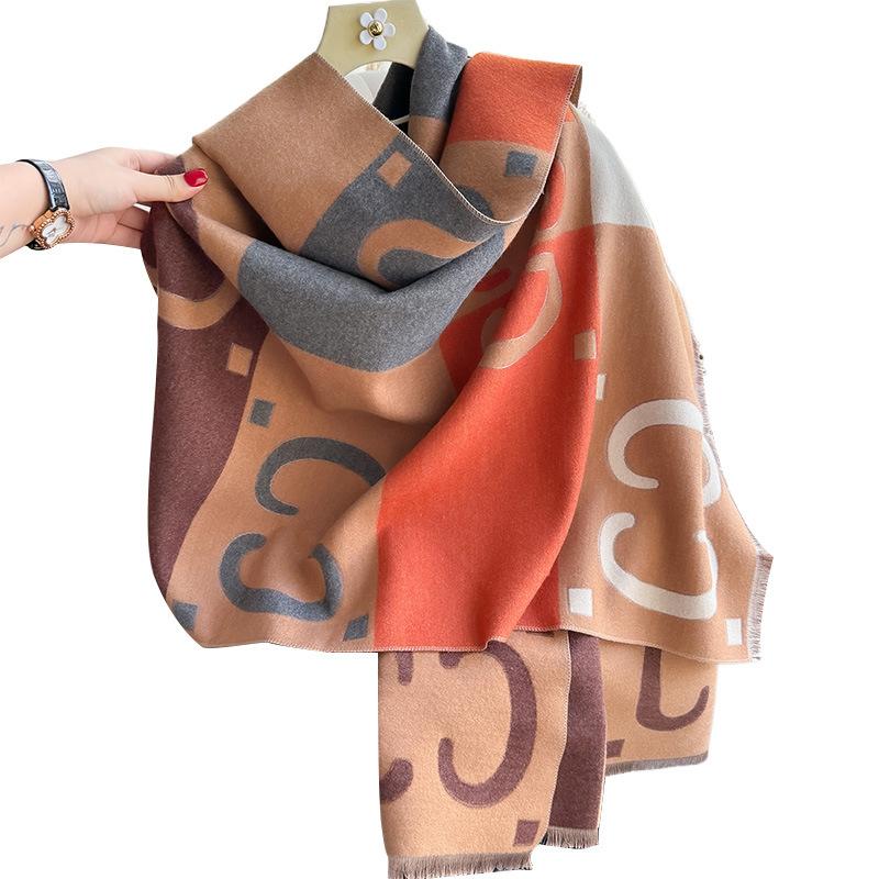 Fashion Color Matching Alphabet Imitation Cashmere Scarf, Versatile In Autumn And Winter, Thickened Fringed Shawl, Warm Scarf, Advanced Sense
